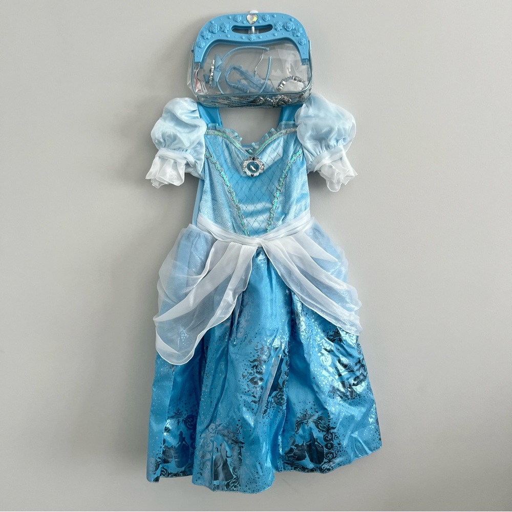 Disney Store Cinderella Costume with Accessories, size 5/6